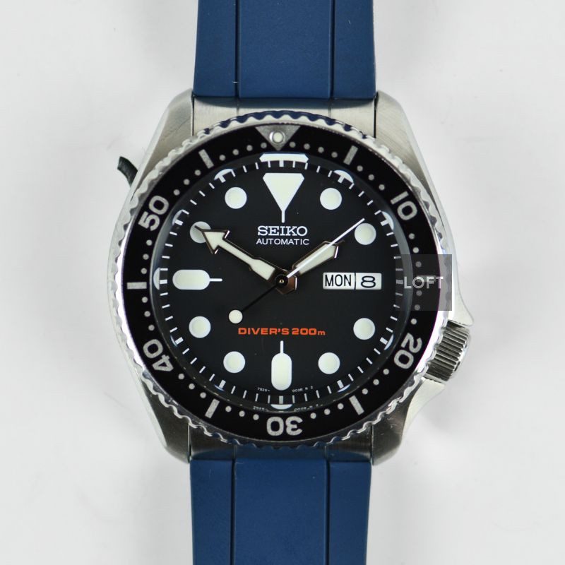 Seiko SKX007 Automatic Diver's 200m Black 42 mm